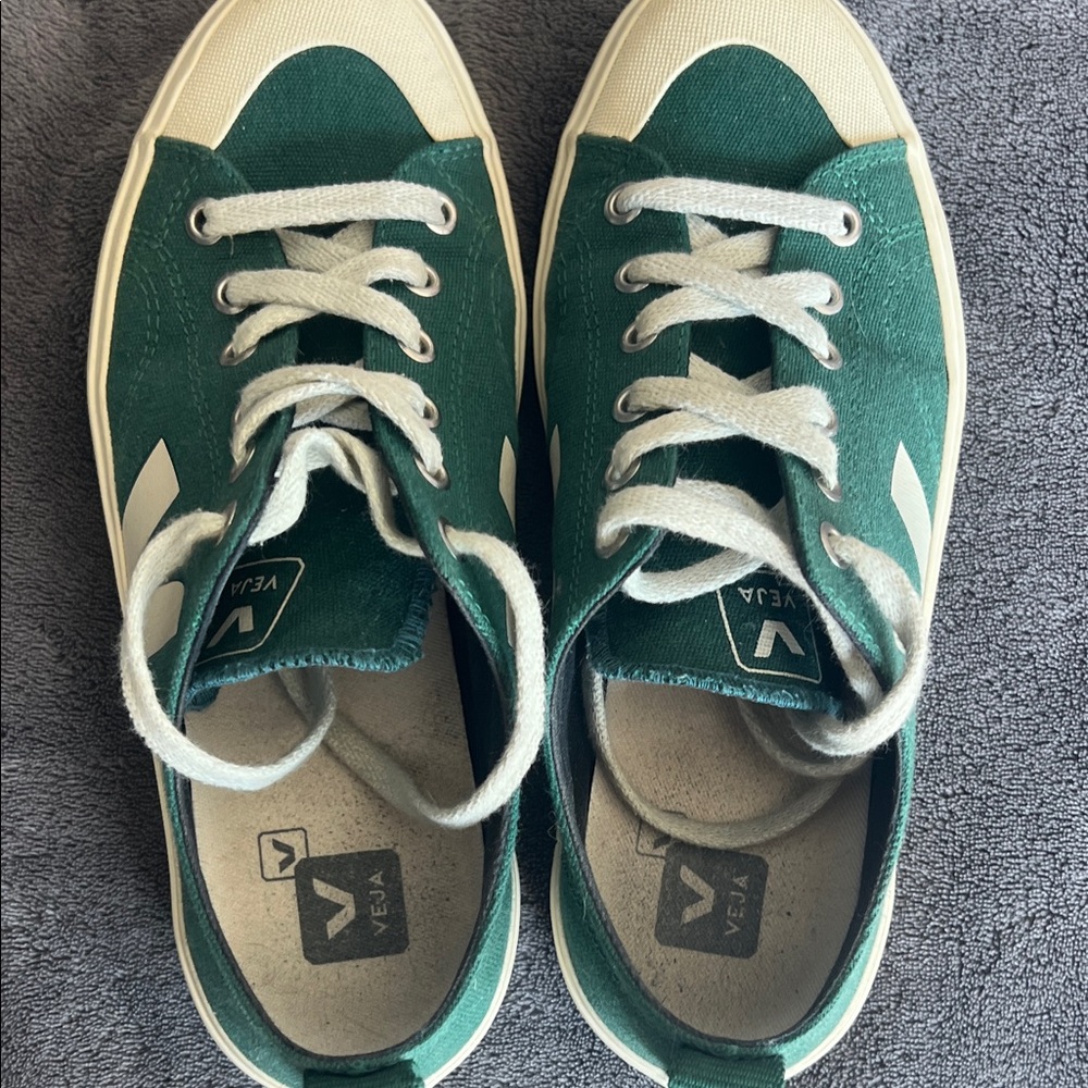 Veja Green Canvas Low-Top Sneakers with Cream Accents - Picture 3 of 7